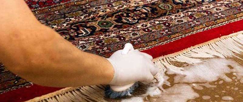 Dépoussiérage, dessablage et nettoyage de tapis et tapisserie en Belgique. - WATRINRESTAURE : Dépoussiérage et déssablage de tapis et tapisseries. Nettoyage de vos tapis et tapisseries. Nettoyage de tapis après les dégâts des animaux, mites … Livraison de tapis après restauration en Belgique