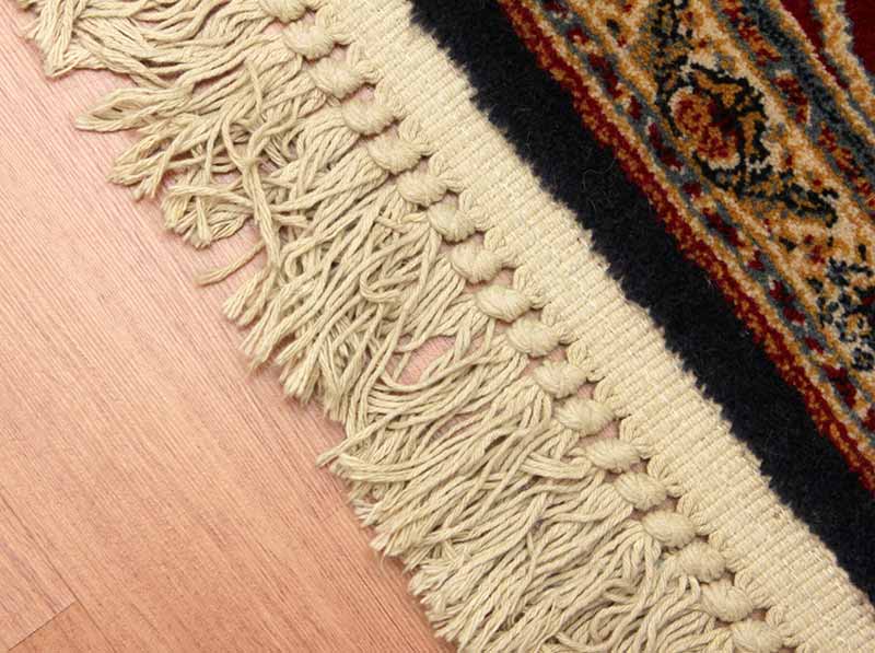 Réparation tapis et tapisserie - WATRINRESTAURE  en Belgique : Réparation tapis et tapisserie, réparation des lisières, restauration des franges de tapis, traitement des trames, resserrage des nœuds de tapis. Partout en Belgique, WATRINRESTAURE est à votre service !